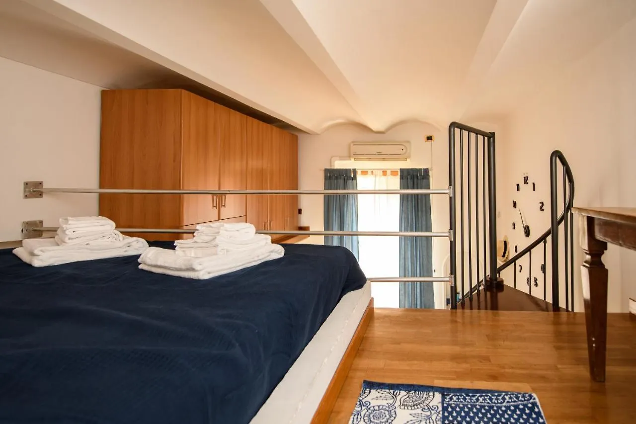 S.Pietro-Trastevere Loft Silenzioso Nel Cuore Di Roma Apartment Italy